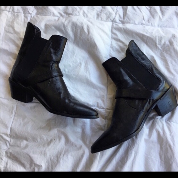 Zara Western Heeled Boot - Picture 2 of 3